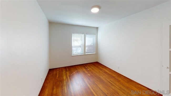 Building Photo - 756 G Ave