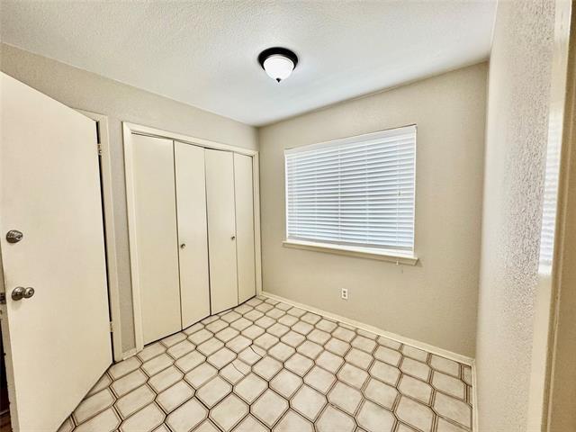 Foto del edificio - 419 Shady Brook Dr