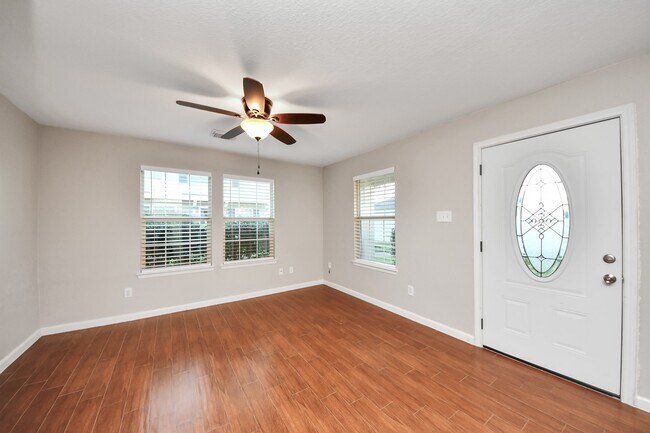 Foto del edificio - 20641 Patriot Park Ln