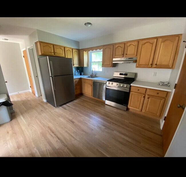 Foto del edificio - 2482 Sylvan Ave