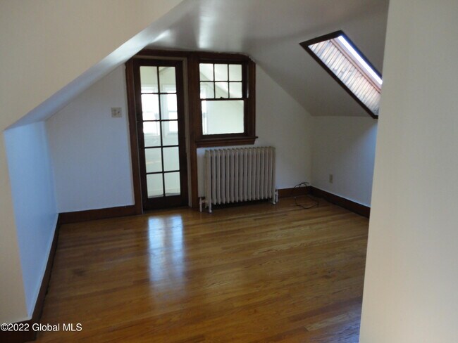 Building Photo - 44 Quincy St