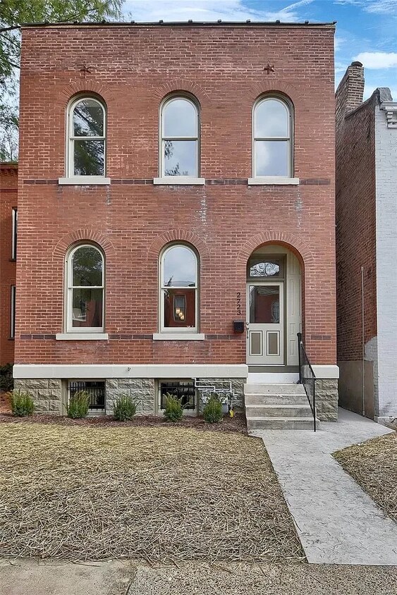 Front of house - 2723 Allen Ave