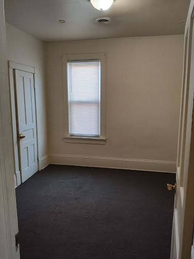 Foto del edificio - 2110 S 11th St