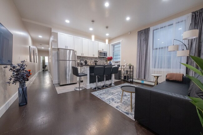 Foto del edificio - 245 W 113th St