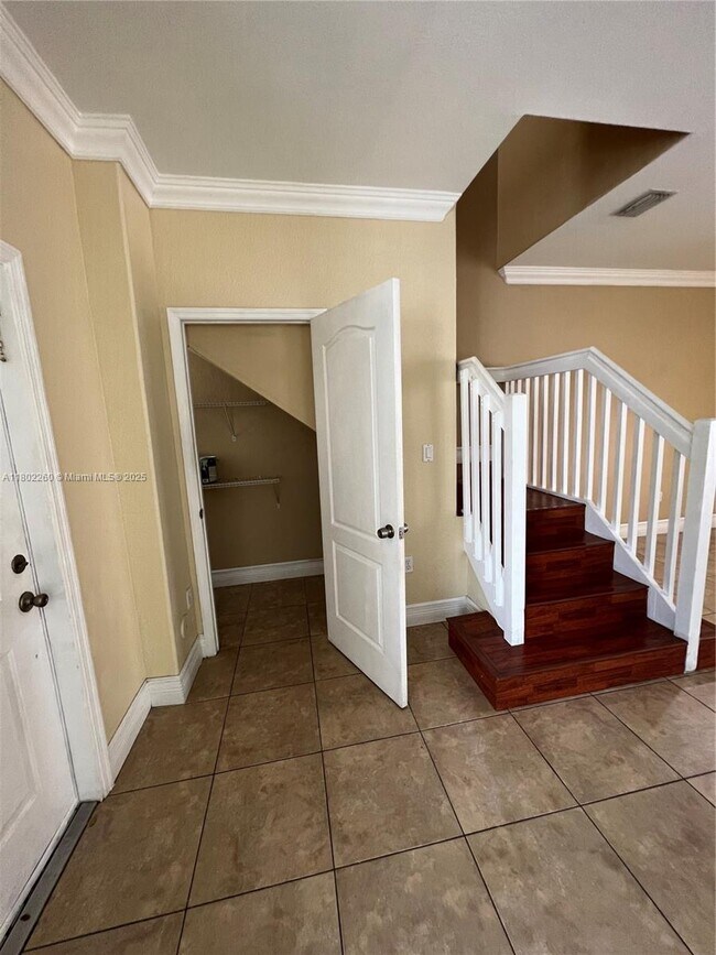 Foto del edificio - 7329 NW 174th Terrace