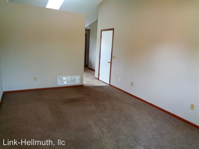 Building Photo - 3 br, 1.5 bath House - 2921 Caldwell Street