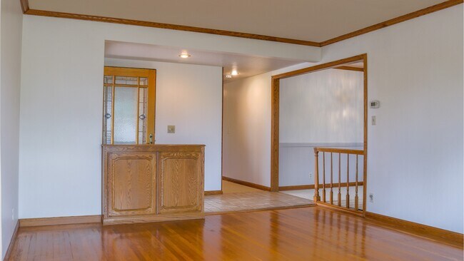 Foto del edificio - 805 Forest Ridge Dr