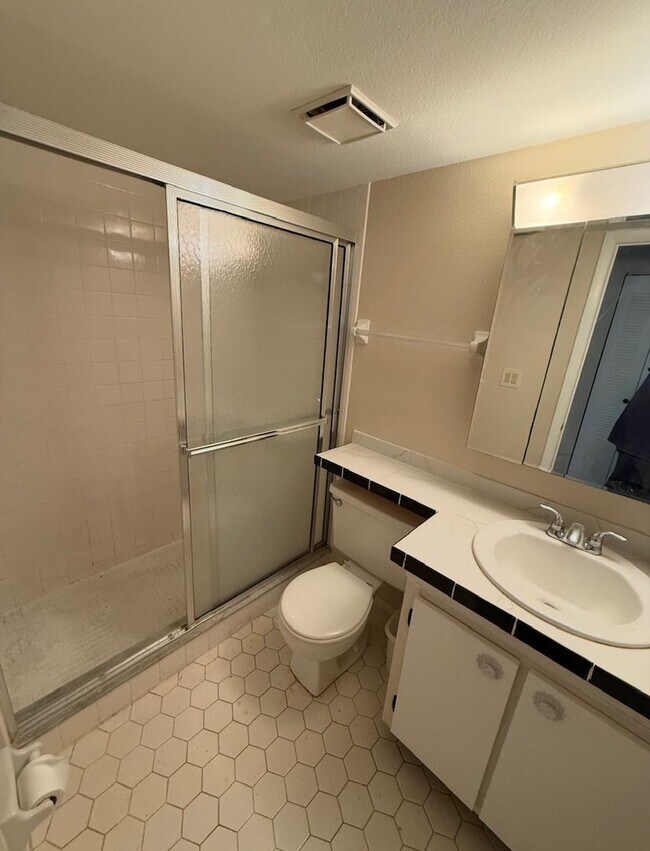 Foto del edificio - 513 E Marion Ave