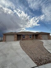 Building Photo - 1320 Mission Dr