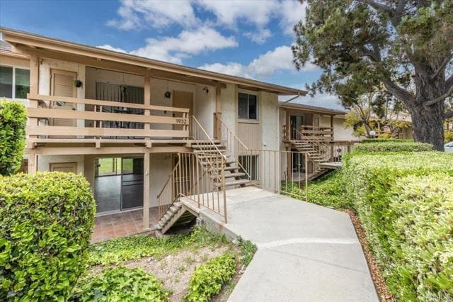 Building Photo - 1930 Fairway Cir Dr