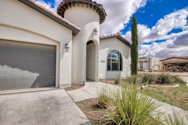 Foto del edificio - Beautiful East side House in Ventanas Subdivision
