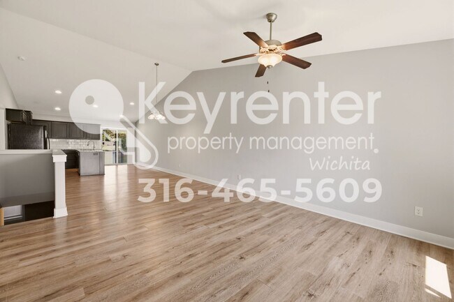 Foto del edificio - 12804 E Timber Lake Rd