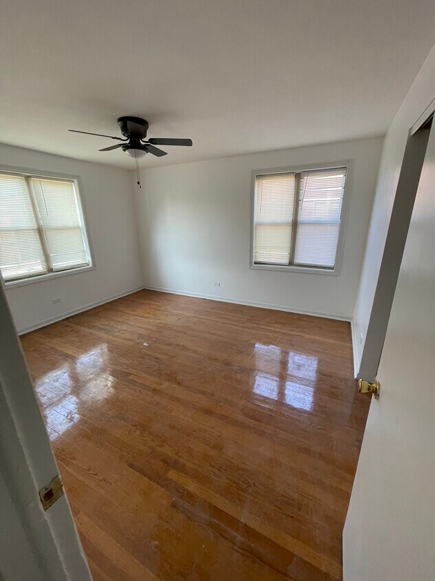 Dormitorio principal - 3033 E 79th St