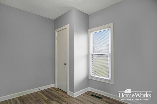 Foto del edificio - 842 E 3rd St
