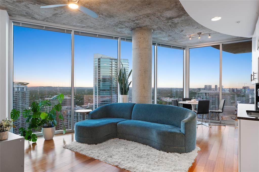 Foto principal - 360 Nueces St