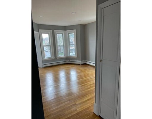 Primary Photo - 48 Woodlawn St