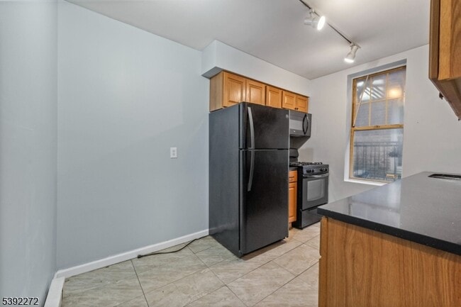 Foto del edificio - 250 Clendenny Ave