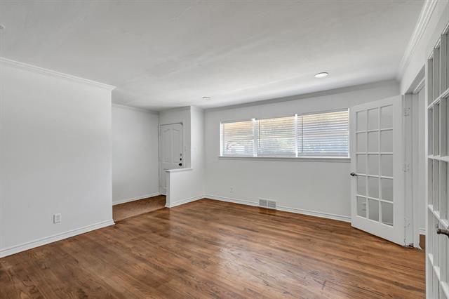 Building Photo - 6609 Walnut Hill Ln