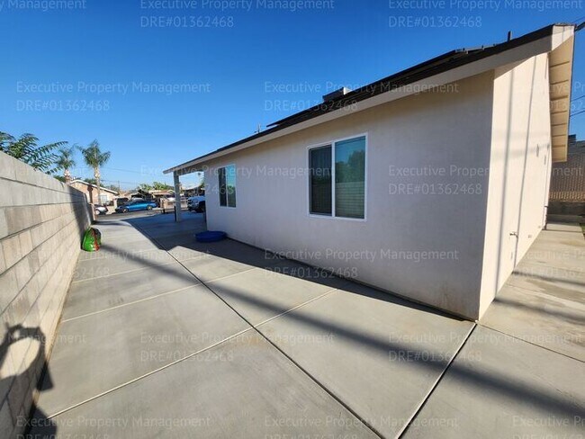 Foto del edificio - New constructed 3 bedroom/ 2 bathroom home