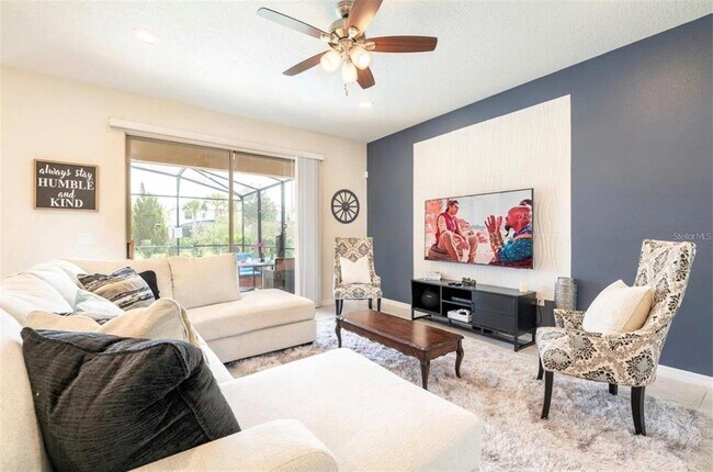 Foto del edificio - 5533 Misty Oak Cir