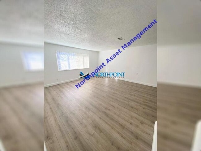 Building Photo - Charming 3-Bedroom Home in Meadowview – Fr...