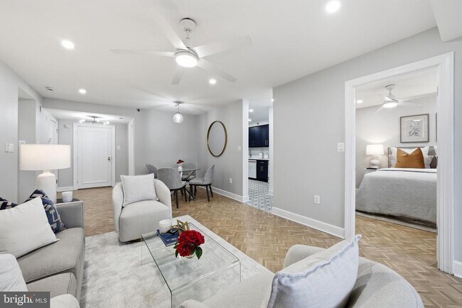 Foto del edificio - 4550 N Park Ave