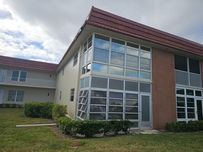 Foto del edificio - OOH-LA-LA ! Vero Beach Rentals. Vero Beach Rent, LLC and Property Management Company