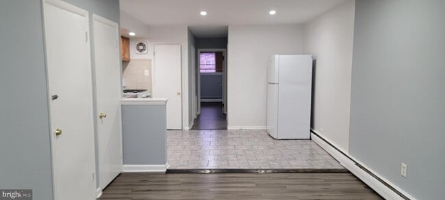 Photo - 230 W Roosevelt Blvd Townhome