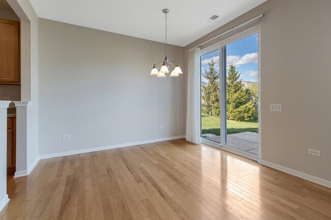 Foto del edificio - 13260 Red Alder Ave