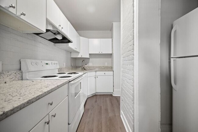 Building Photo - 213 N 18th St