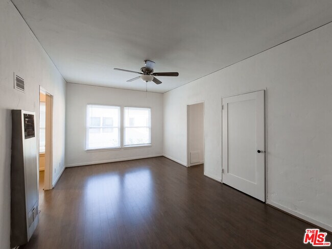 Foto del edificio - 427 N Adams St