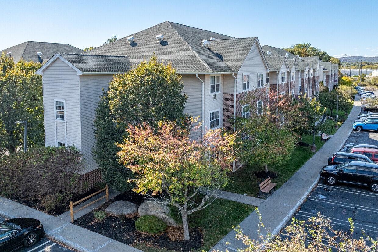 Primary Photo - Airmont Gardens 55+ Senior Apartments