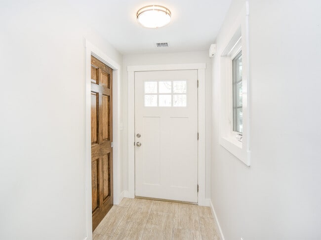 Photo - 125 W 15th Ave (Sea Cliff, NY) House