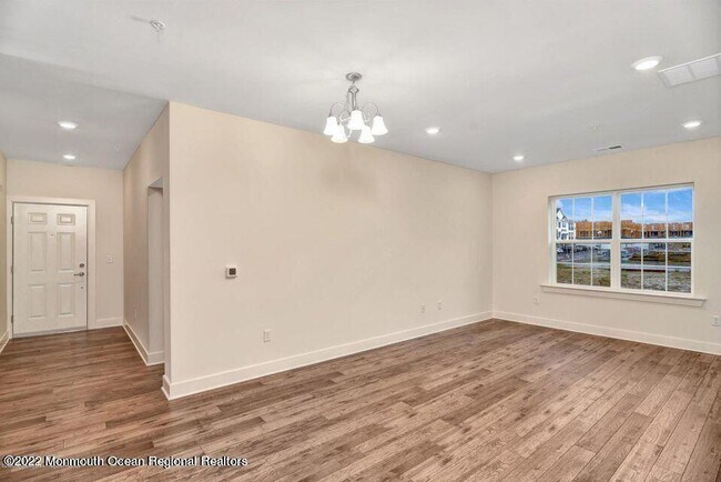 Building Photo - 815 Stiller Ln