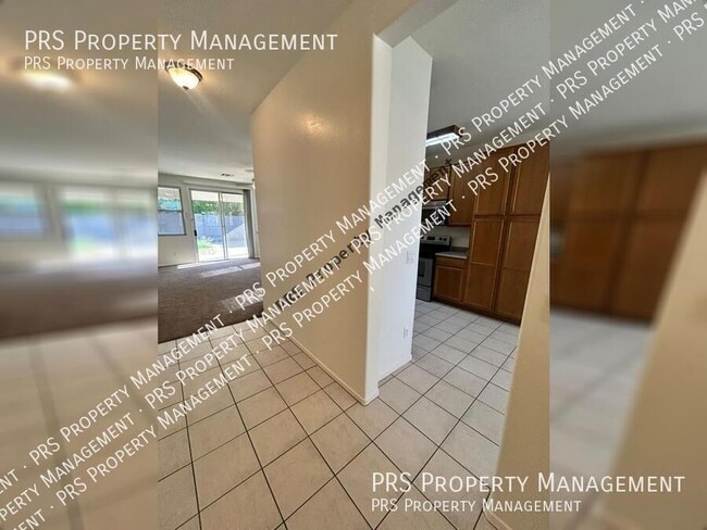 Building Photo - 2778 E Devon Ct