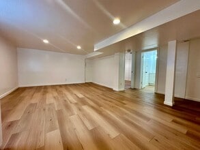 Building Photo - 360 Wheeler Ave