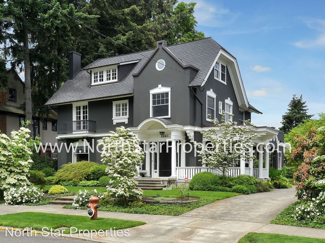 Primary Photo - 5 br, 3.5 bath House - 2541 NW Overton St.