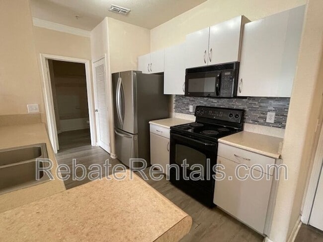 Photo - 8290 Gate Pkwy W Apartment