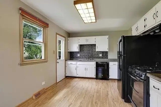 Foto del edificio - 401 Maple Ln