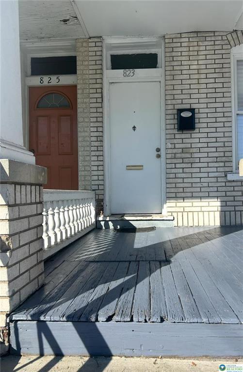 Foto del edificio - 823 Washington St