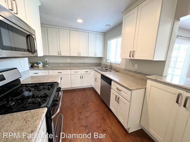 Foto del edificio - 3 br, 2 bath House - 1036 Shadydale Ave