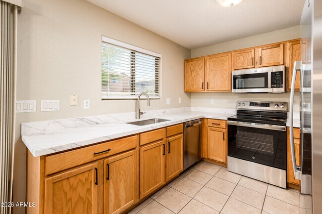 Foto del edificio - 17429 W Watson Ln