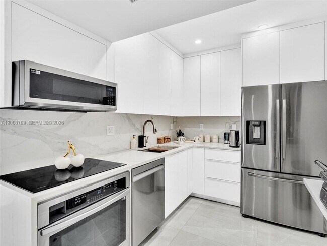 Foto del edificio - 3731 N Country Club Dr