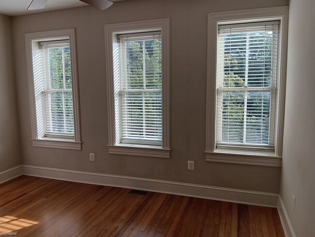 Building Photo - 3 br, 2.5 bath Townhome - 1620 New Jersey ...