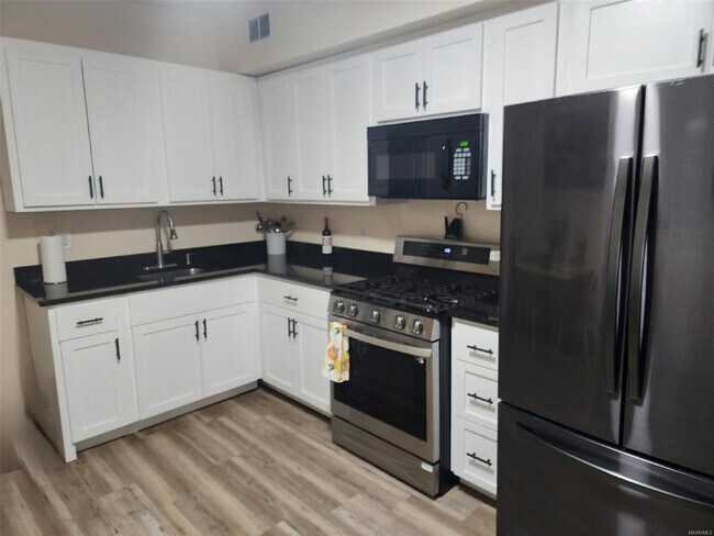 Foto del edificio - 1405 S Perry St