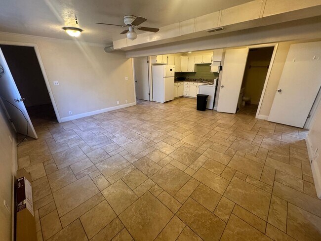 Building Photo - 580 S 100 E