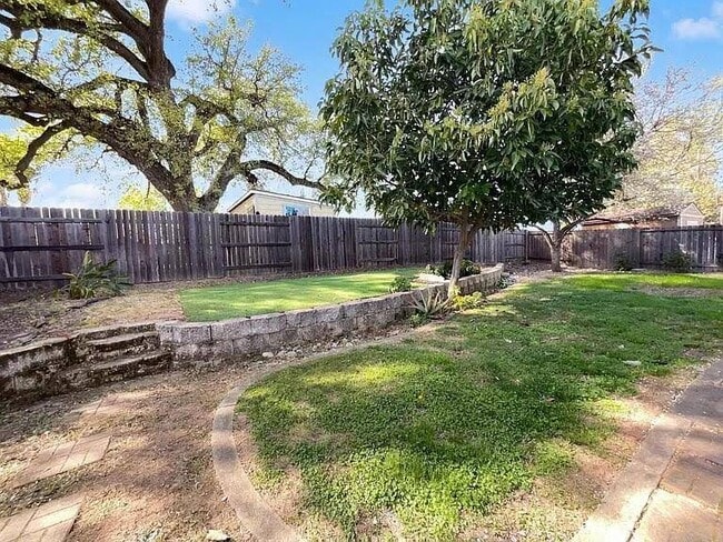 Foto del edificio - 1041 Shenencock Way