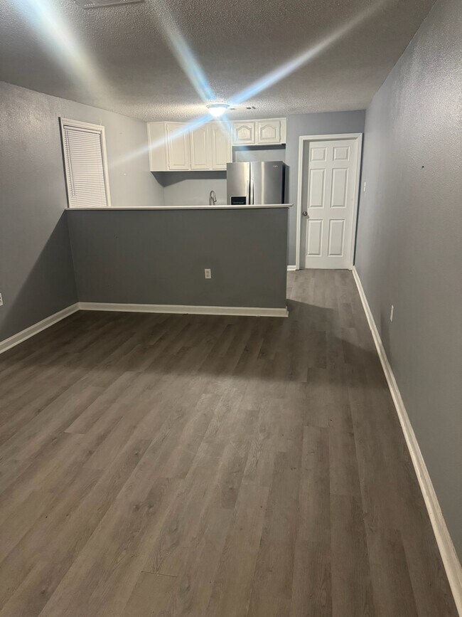 Foto del edificio - 516 S Hennessey St