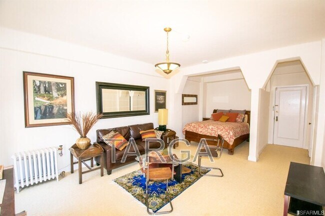 Foto del edificio - 631 O'Farrell St