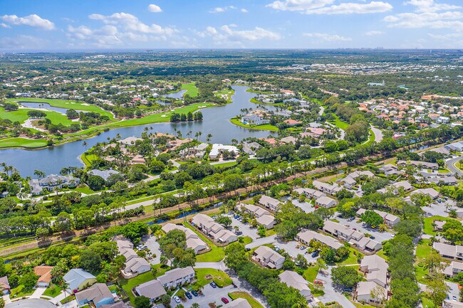 Foto del edificio - 108 Sherwood Cir